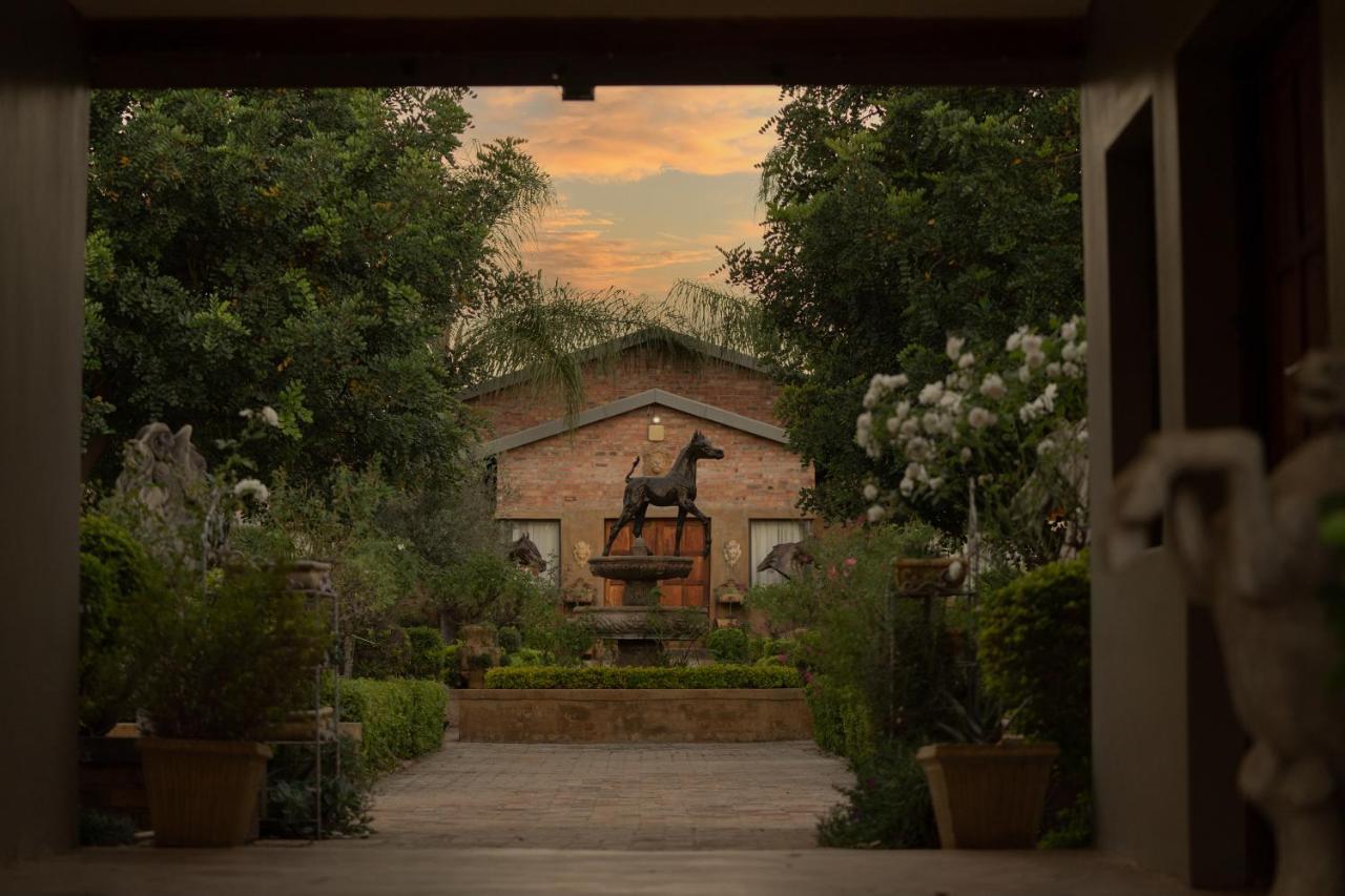 Maretlwane Guesthouse Buffelspoort Exteriér fotografie