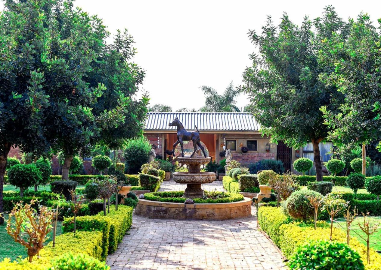 Maretlwane Guesthouse Buffelspoort Exteriér fotografie